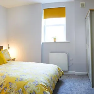 The Coach House Dog Friendly Apartment Scarborough